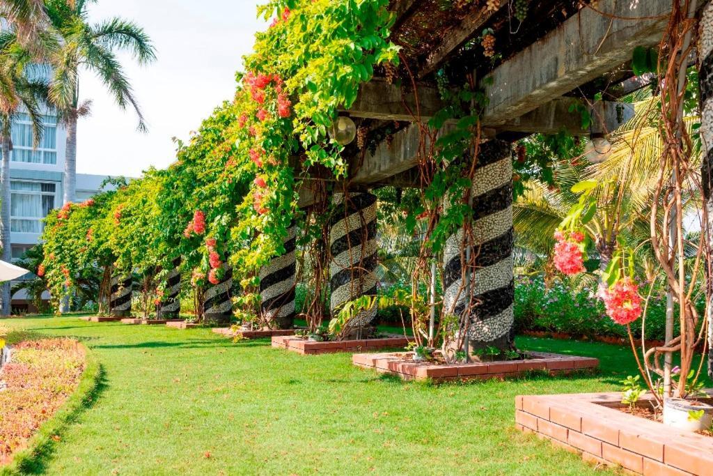 Saigon - Ninh Chu Hotel&Resort Phan Rang Exterior foto